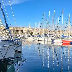 https://sur-le-port-de-marseille-hypercentre-la-crie.fr-provencehotel.com