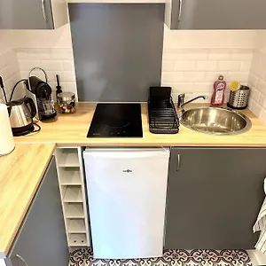 https://cocon-cosy-au-cur-du-vieux-port.fr-provencehotel.com