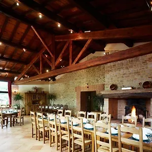 https://chalet-domaine-de-combe-ramond.midi-pyreneeshotels.com